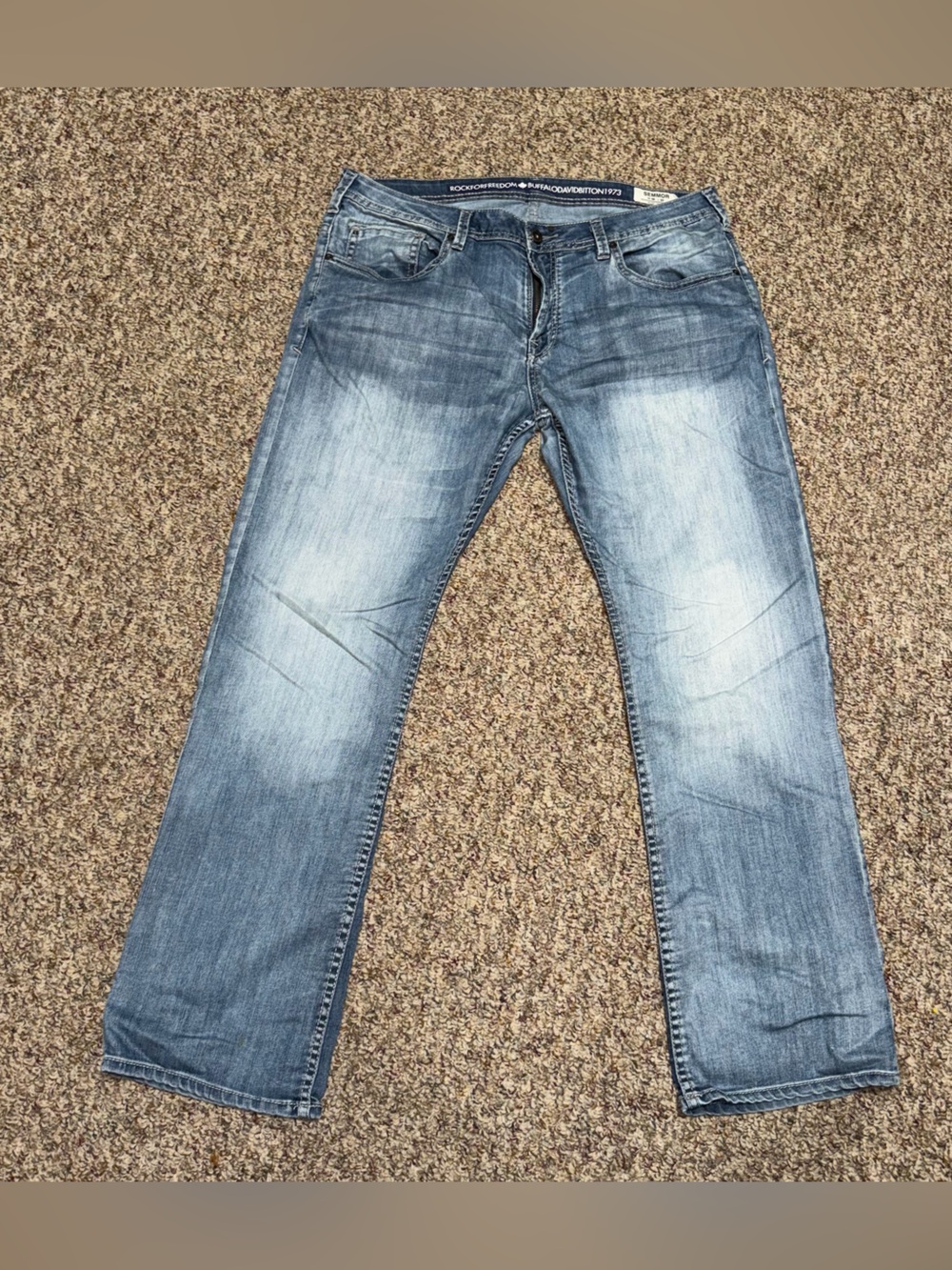 Men's Buffalo David button jeans size 38 relaxed straight fit
